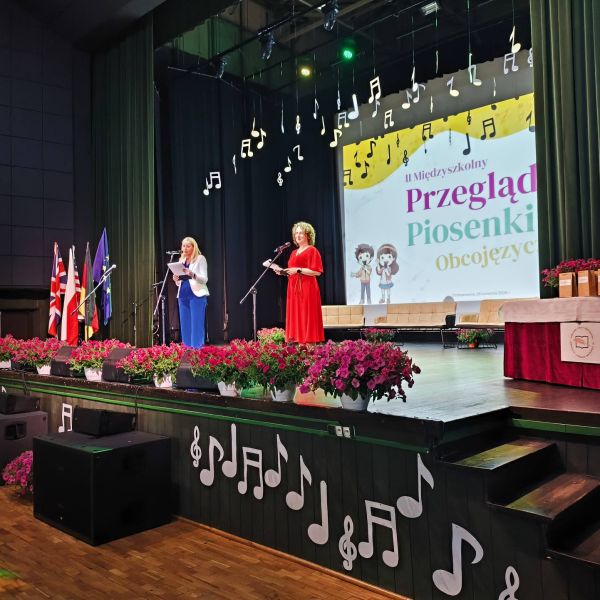 II Międzyszkolny Przegląd Piosenki Obcojęzycznej za nami